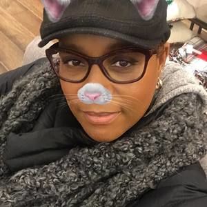 Meet your Posher, Hillary